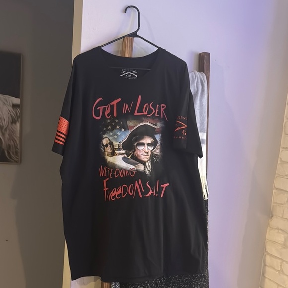 Grunt Style Black Tee with freedom graphic - Picture 2 of 4